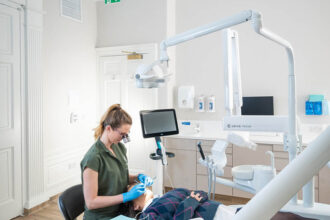 How Cosmetic Dentistry Combines Art and Science