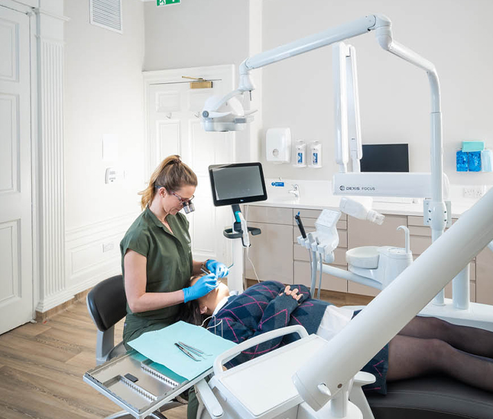 How Cosmetic Dentistry Combines Art and Science