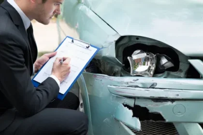 How to Navigate Insurance Claims After an Auto Accident