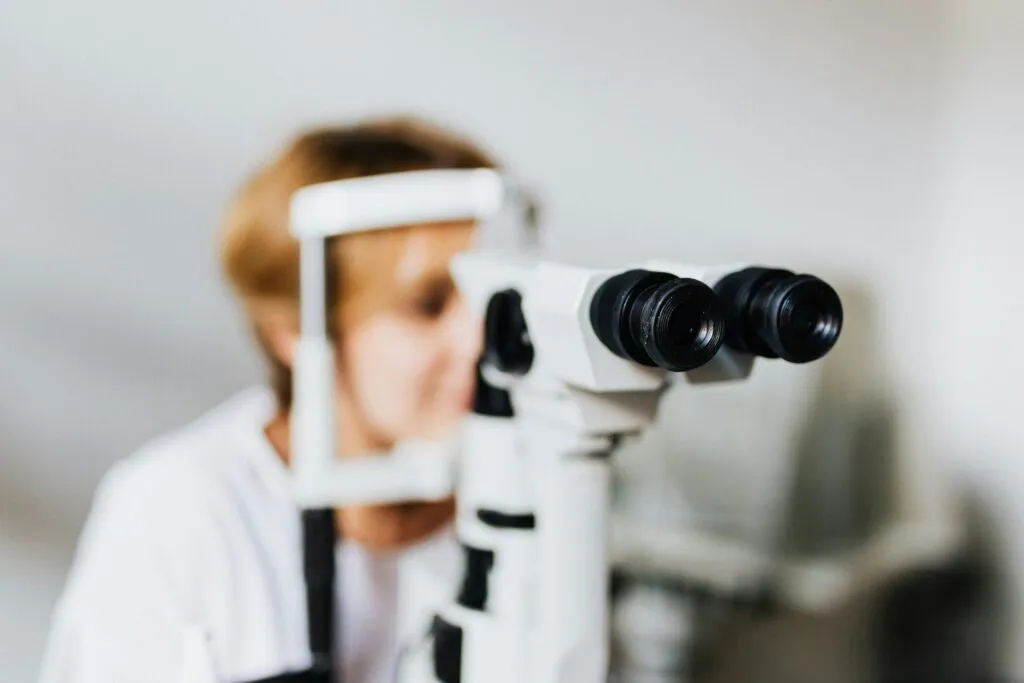 Visiting an Ophthalmologist for Glaucoma Laser Surgery
