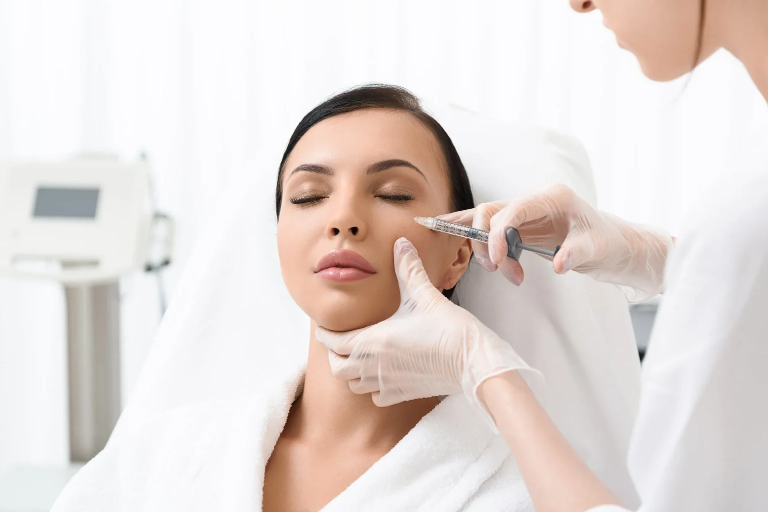 Aesthetic Treatments That Enhance Your Skin