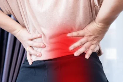 The Connection Between Poor Posture and Back Pain