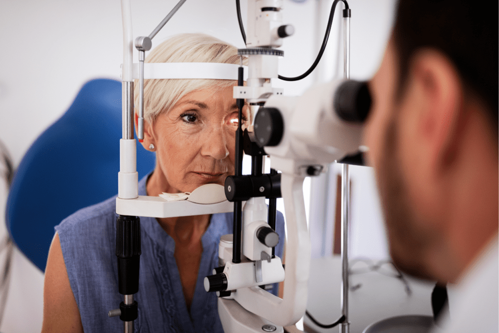 What You Should Know About Glaucoma Symptoms and Treatment Options